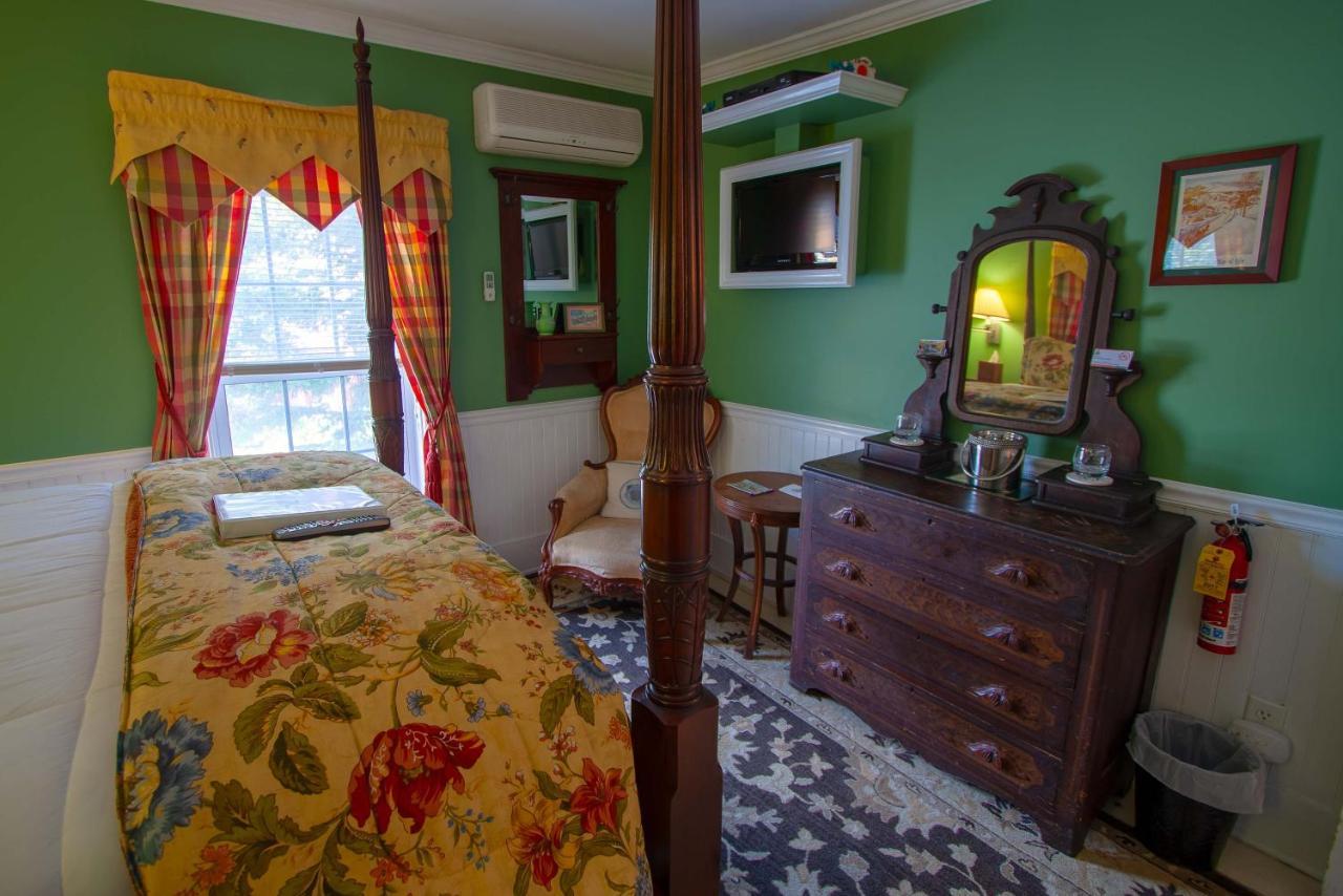 Phineas Swann Inn & Spa Montgomery Center Εξωτερικό φωτογραφία